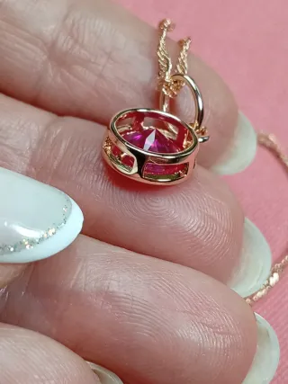 Collana con pendente rubino oro