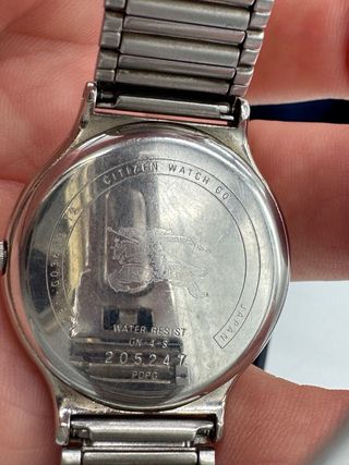 Reloj Burberry Oro y Plata