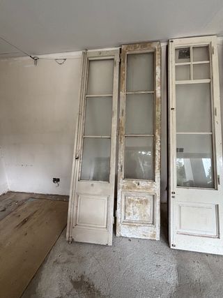 Puertas de madera con cristal antiguas