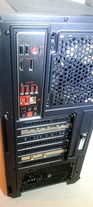 PC Gaming Ryzen 7 + GTX 1660 Ti - Para reparar