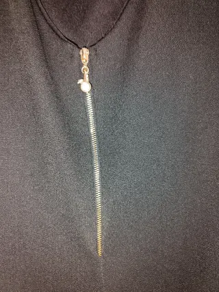 Vestido negro lentejuelas y encaje