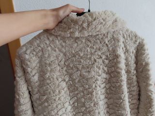 Abrigo pelo sintético