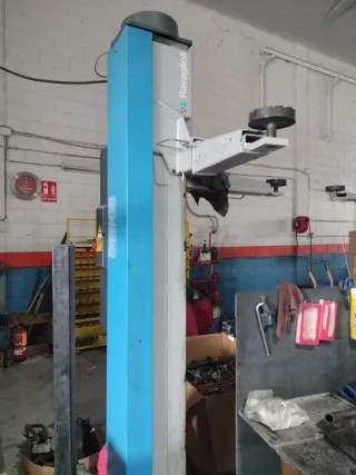 Elevador Ravaglioli para vehículos