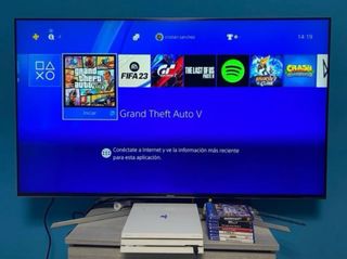 PS4 Pro Blanca + 8 Juegos + Mando Naranja