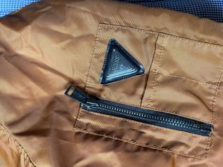 Chaqueta Bomber Reversible Guess Naranja y Negra