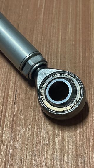 Varilla / Biela suspensión trasera Ducati