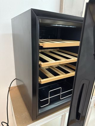 Vinoteca VINOBOX 16 Pro Nueva