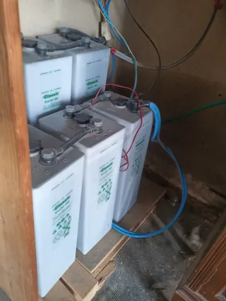 5 Baterias EnerSol 840 (832Ah) y REGALO
