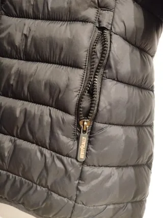 Chaqueta acolchada negra mujer