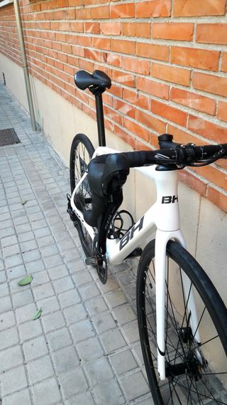 BH SL1 2.5 CARBONO 2022. Talla M