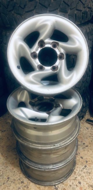 Llantas Nissan Terrano 15”