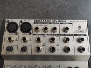 Behringer Eurorack MX 602A Mixer Audio 6 Canali