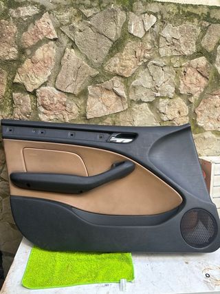 Paños Puertas BMW E46 Marrón/Negro