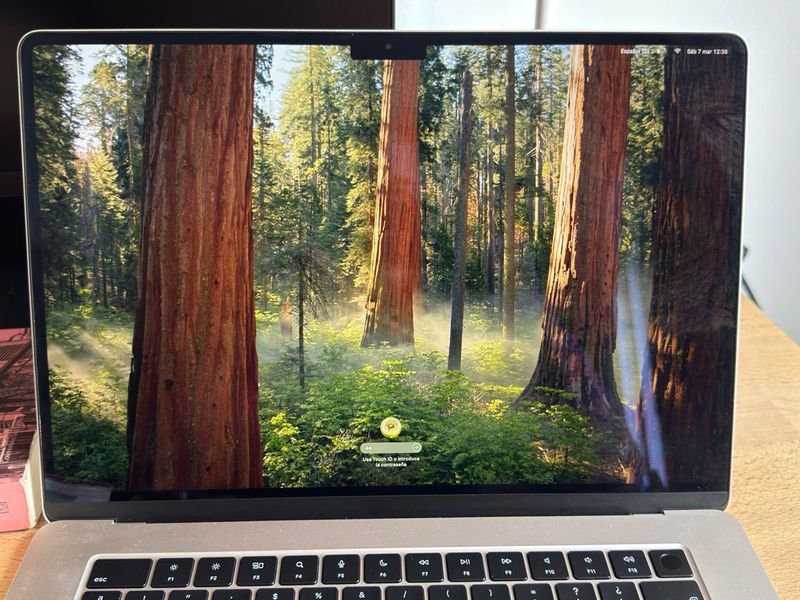 MacBook Air 15 M2 2023 18GB RAM afbeelding 2