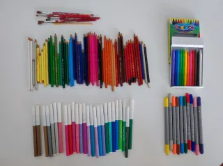 Lote Material Escolar: Rotuladores, Lápices, Pince