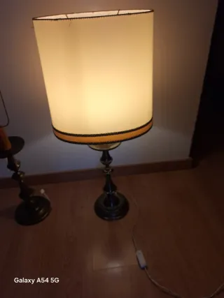 Coppia di lampade vintage in ottone