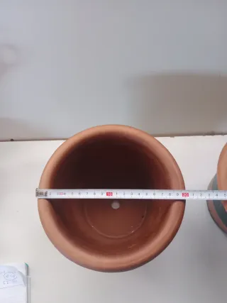 2 Tiestos de cerámica con diseño de hoja