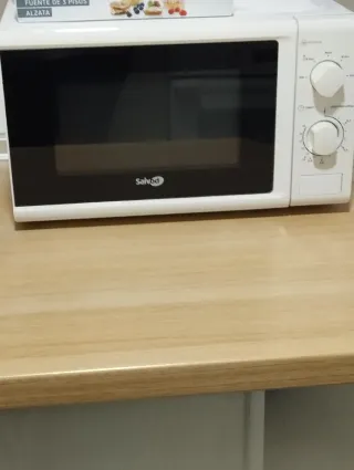 Microondas blanco Salvad