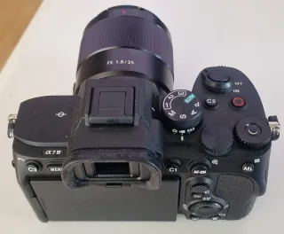 Sony A7 IV (Menos de 5 disparos)