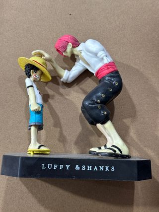 Figuras Luffy & Shanks One Piece