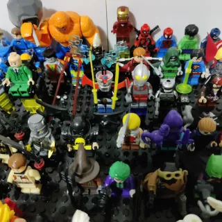 Figuras LEGO (bootleg) Marvel DC Variadas
