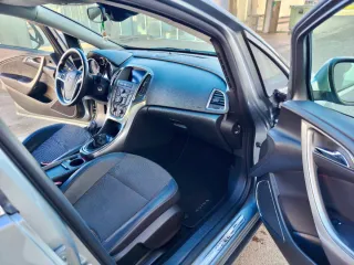 Opel Astra Sports Tourer 1.7 cdti