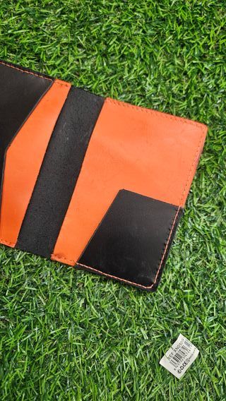 Cartera Pasaporte Negra