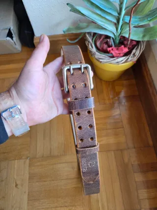 Cinturón artesanal de cuero