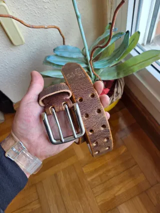 Cinturón artesanal de cuero