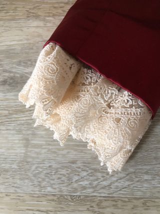 Corpiño Fallera Bordado  Color bordeó