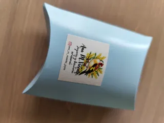 Pendientes hoja azul y oro