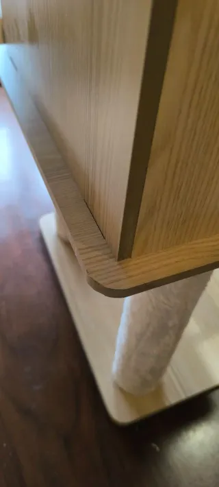 Árbol rascador para gatos de madera