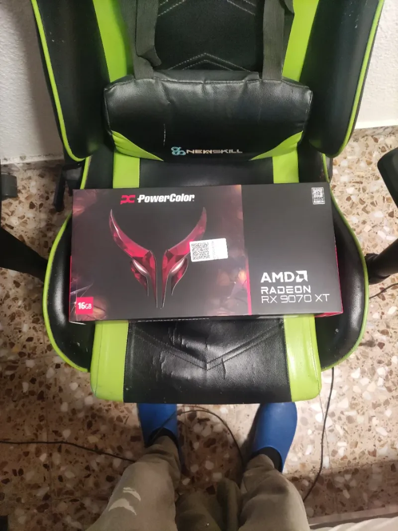 Tarjeta Gráfica AMD Radeon RX 9070 XT