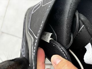 Botas de Snowboard Negras y Blancas