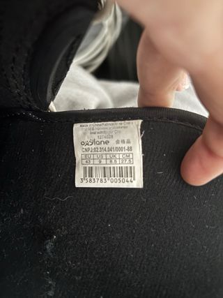 Botas de Snowboard Negras y Blancas