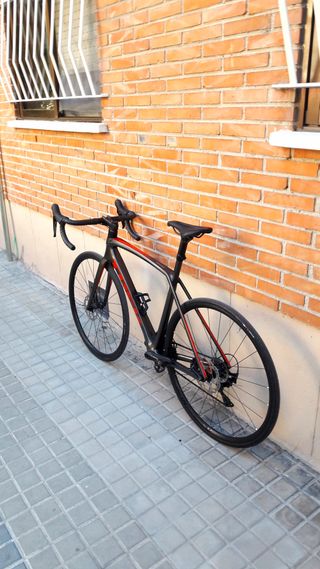 TREK EMONDA SL5 2025 SEMINUEVA. Talla M