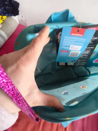 Mochila y neceseres Baby Shark