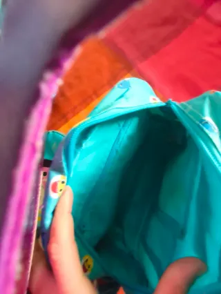 Mochila y neceseres Baby Shark