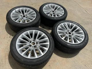 Ruedas BMW 8JX18 5x112 66.6 245/45R18