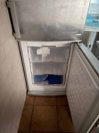 Nevera combi plateada