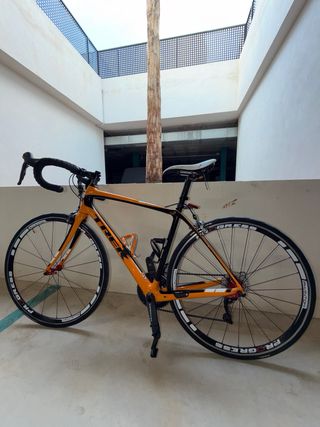 Trek Domane 5.2 Carbono
