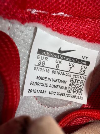 Nike SB Dunk Low Rojo y Blanco