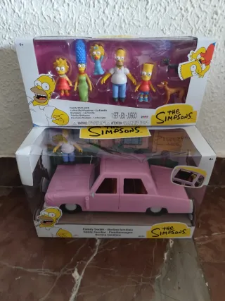 Pack Figuras Simpsons + Coche Familiar Rosa