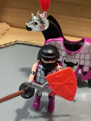 Playmobil clan toro Caballero