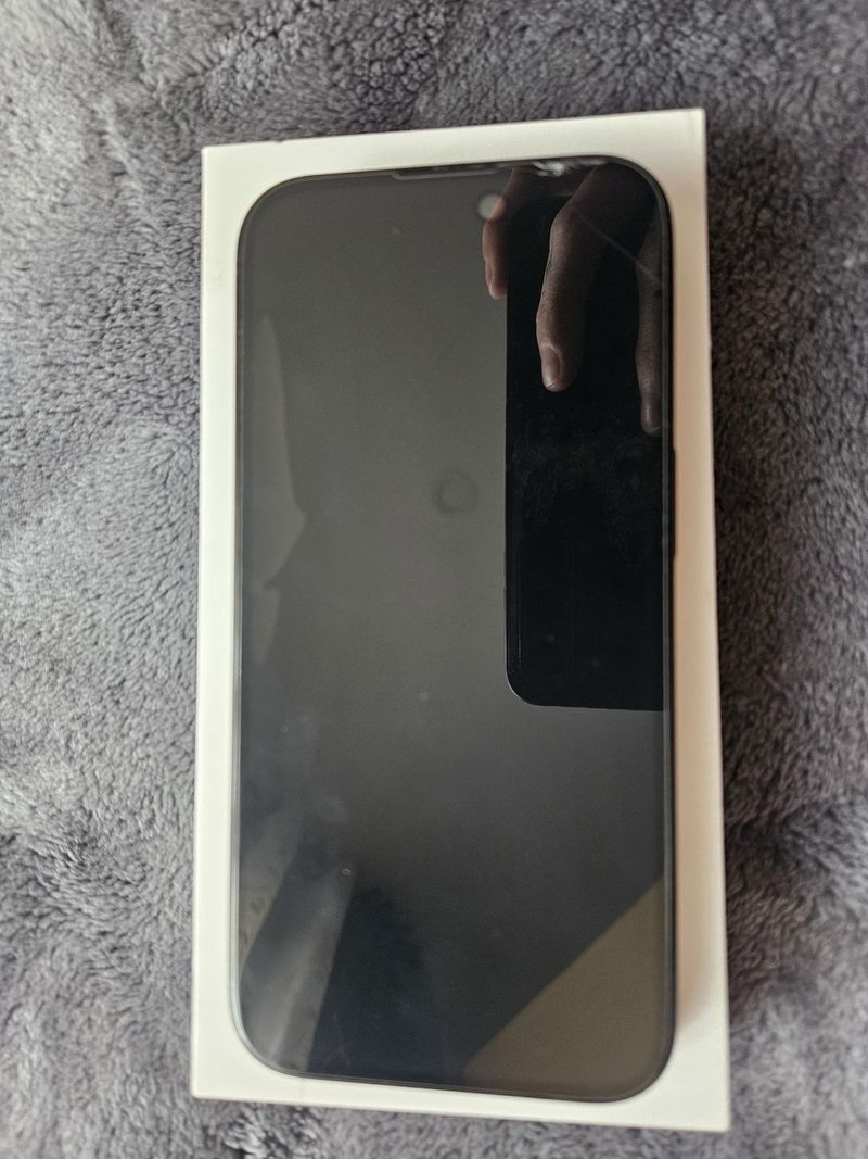 iPhone 16 128GB Negro afbeelding 4