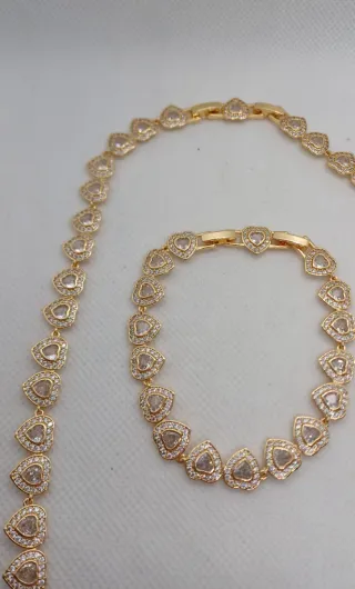 Conjunto Gargantilla y Brazalete Chapado Oro