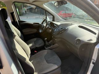 Ford Tourneo Courier 2017