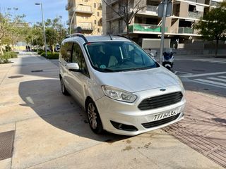 Ford Tourneo Courier 2017