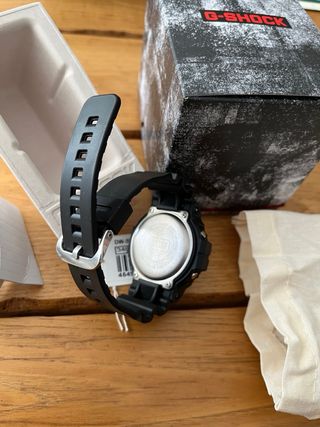 Casio G-Shock DW-5900 1DR. Nuevo sin uso.