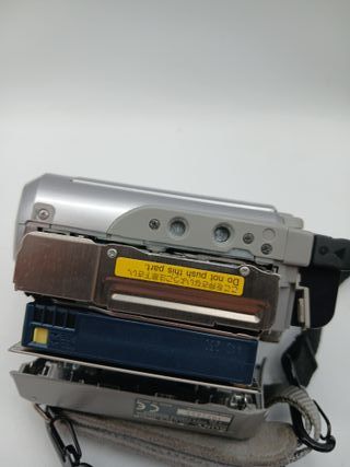 Sony Handycam DCR-HC40E MiniDV + Cargador